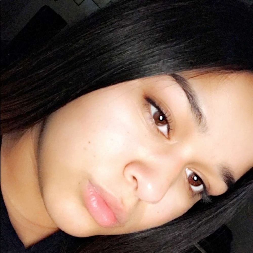 Meet your Posher, Noemi